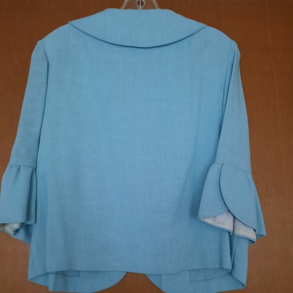 Short Jacket - Picture 2 of 6